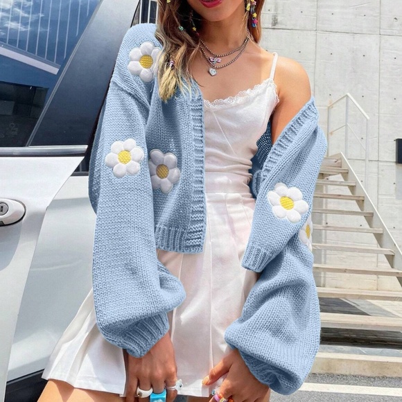BellanBlue Sweaters - Cozy Open Front Floral Crop Cardigan